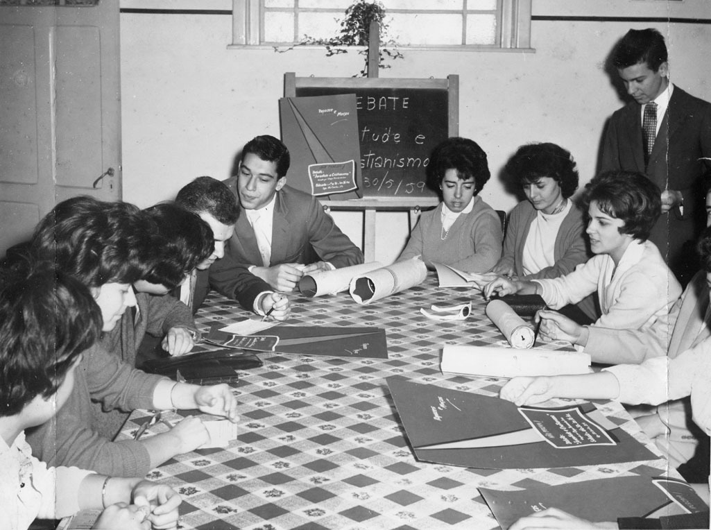 Reunião da Juventude Universitária Católica (JUC). SP, maio 1959. [Acervo Iconographia]